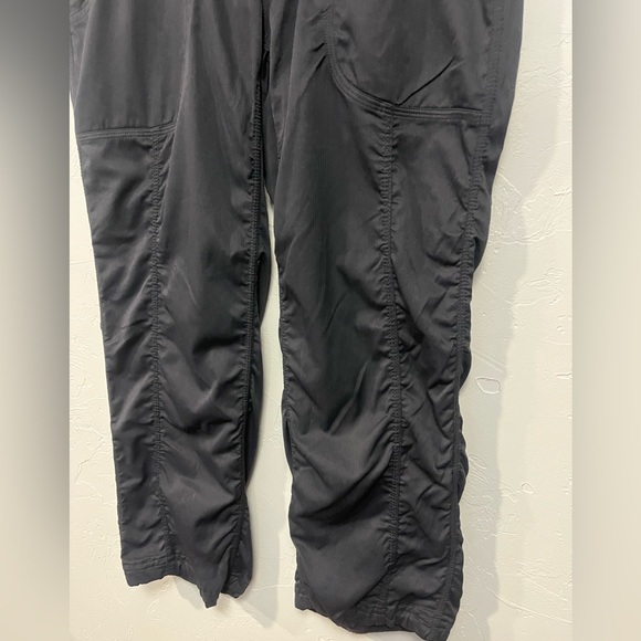 The North Face Aphrodite 2.0 Capri Black Hiking Pants Women’s Small - Picture 4 of 14